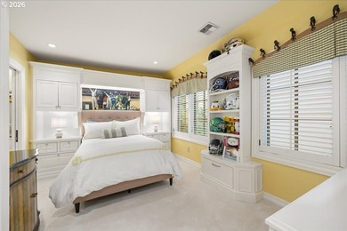 RESORT LIVING ON LAKE OSWEGO'S WATERFRONTBest value on the main - photo 29