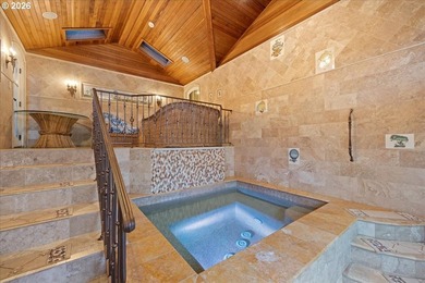 RESORT LIVING ON LAKE OSWEGO'S WATERFRONTBest value on the main - photo 33