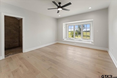This gorgeous, newly and fully remodeled 4BR/4.5BA home, is - photo 36