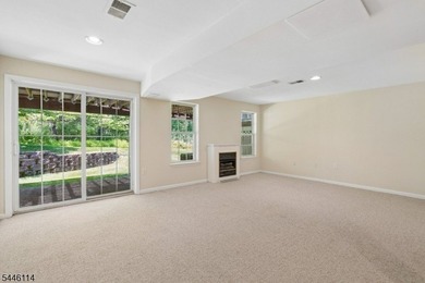 Absolutely beautiful 3-bedroom, 2.5-bath end-unit townhouse - photo 37
