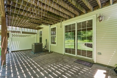 Absolutely beautiful 3-bedroom, 2.5-bath end-unit townhouse - photo 44
