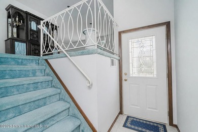 First Time Offered! Pride of ownership shows in this large 2 - photo 4