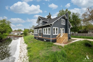 Chain O Lakes - Channel Lake Home For Sale in Antioch Illinois