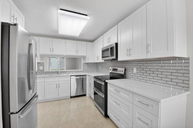 Lake Condo For Sale in Delray Beach, Florida