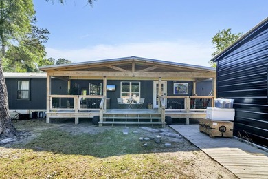 Move-in ready home in growing Freeport, close to the Black Creek - photo 2