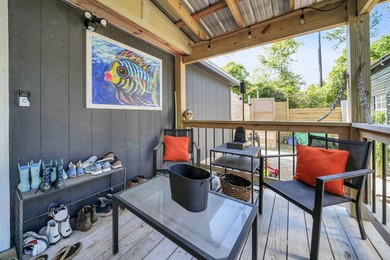 Move-in ready home in growing Freeport, close to the Black Creek - photo 6
