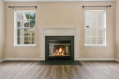 This charming home is ready for move in! A beautiful home - photo 11