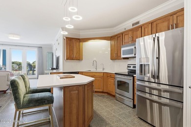Boater's dream meets luxury coastal living. Welcome to - photo 14