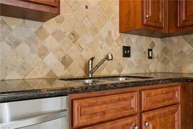 This charming home is ready for move in! A beautiful home - photo 18