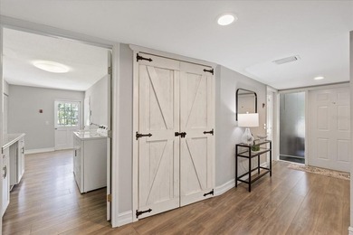 Escape the ordinary without sacrificing convenience! Welcome to - photo 19