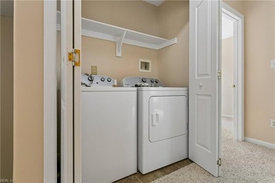 This charming home is ready for move in! A beautiful home - photo 26