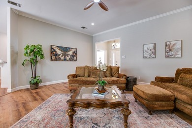 Welcome to this beautifully updated 3-bedroom, 2-bath home in - photo 6