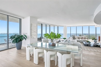 Occupying half of the 34th floor at UNA Residences, this - photo 27