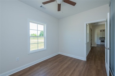 ** Seller offering up to $10,000 toward buyer closing costs - photo 29