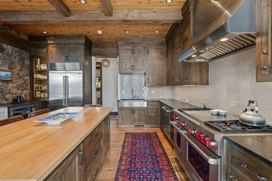 Exceptional lakefront estate settled on one of Northwest - photo 31