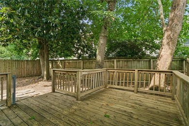 This charming home is ready for move in! A beautiful home - photo 32