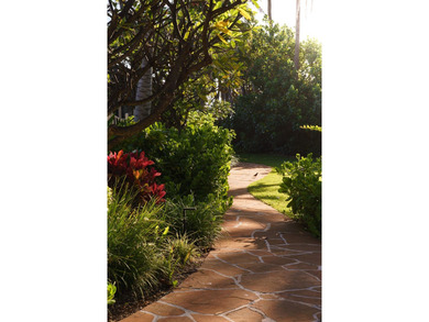 Set on beautifully curated grounds in Spreckelsville on Maui's - photo 40