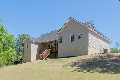 ** Seller offering up to $10,000 toward buyer closing costs - photo 40