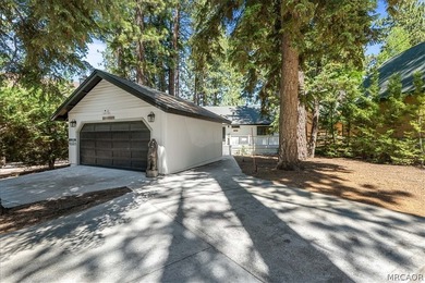 Guest Favorite | Golf Course Location | Rare Central A/C | - photo 3