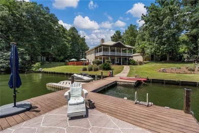 Welcome to your lakeside retreat! This beautifully updated - photo 3