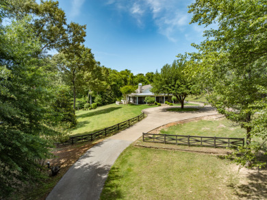 SECLUDED WATERFRONT HOME ON PRIVATE FISHING LAKE! - Lake Home For Sale in Palestine, Texas