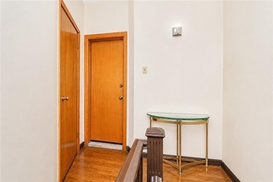 Exceptional opportunity to own a solid brick mixed-use property - photo 4