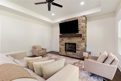 Welcome to this beautifully crafted custom home by Baumgarner - photo 6