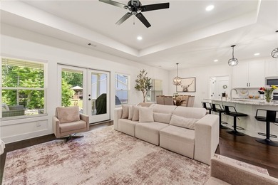Welcome to this beautifully crafted custom home by Baumgarner - photo 7