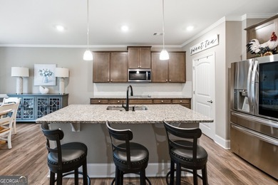 Welcome home to the sought after community of Lake Arrowhead! - photo 13
