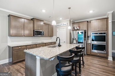 Welcome home to the sought after community of Lake Arrowhead! - photo 14