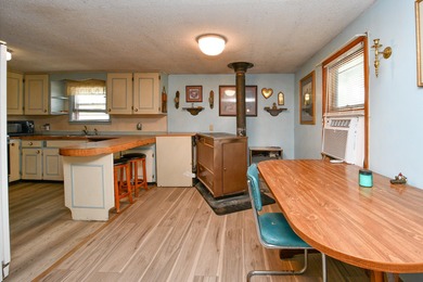 Charming home built in 1940 just a few blocks East of the