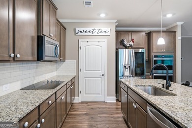 Welcome home to the sought after community of Lake Arrowhead! - photo 15