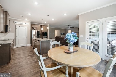 Welcome home to the sought after community of Lake Arrowhead! - photo 19