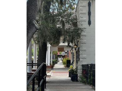 One or more photo(s) has been virtually staged. Under - photo 21