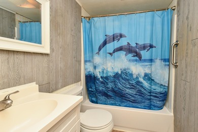 Charming home built in 1940 just a few blocks East of the