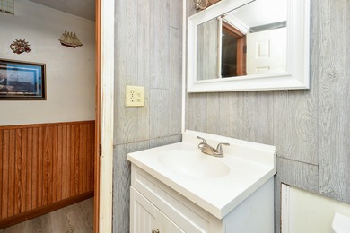 Charming home built in 1940 just a few blocks East of the