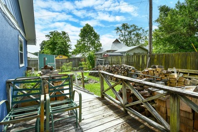 Charming home built in 1940 just a few blocks East of the