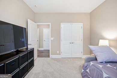 Welcome home to the sought after community of Lake Arrowhead! - photo 31