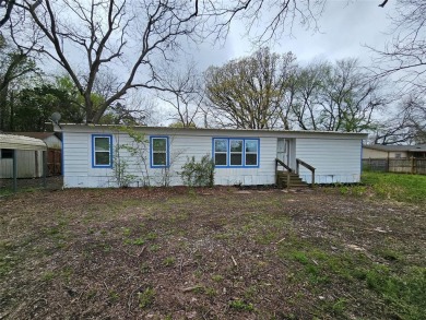 Lake Home For Sale in Pottsboro, Texas