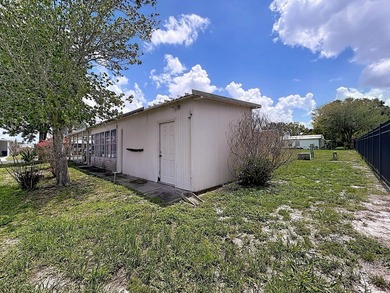Welcome to this beautifully maintained and exceptionally - photo 31