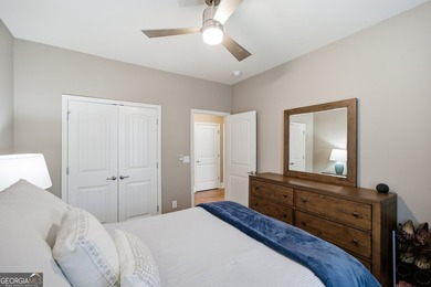 Welcome home to the sought after community of Lake Arrowhead! - photo 33
