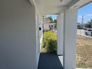 Welcome to this charming 2-bedroom, 1-bath single-family home - photo 4