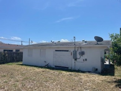 Welcome to this charming 2-bedroom, 1-bath single-family home - photo 5