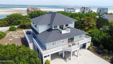 Spectacular coastal residence on Figure Eight Island with - photo 48