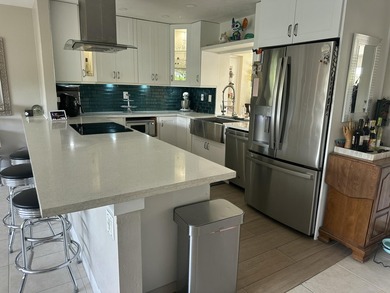 Perfectly situated on beautiful corner-lot in the highly - photo 3