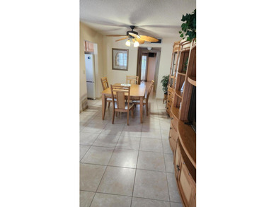 Clean, Clean, Clean, 55+ age and totally upgraded and renovated - photo 3