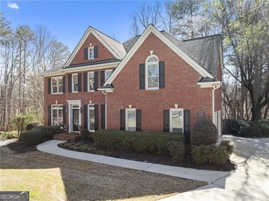Welcome to this exceptional 6-bedroom, 4-bathroom home in the - photo 10