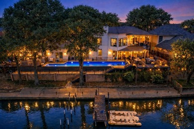 Tucked away in the prestigious waterfront enclave of Shorewood - photo 2