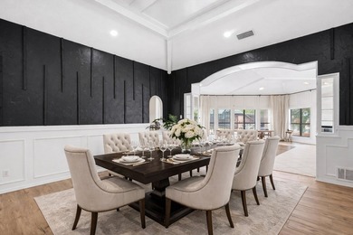Tucked away in the prestigious waterfront enclave of Shorewood - photo 10