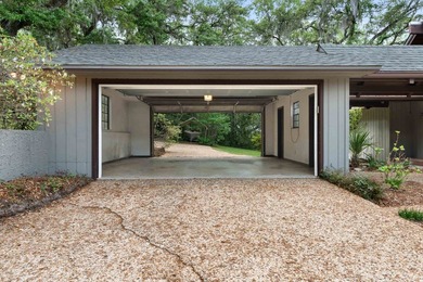 Lakefront Living in LakeBreeze! Thoughtfully designed 4-bedroom - photo 10
